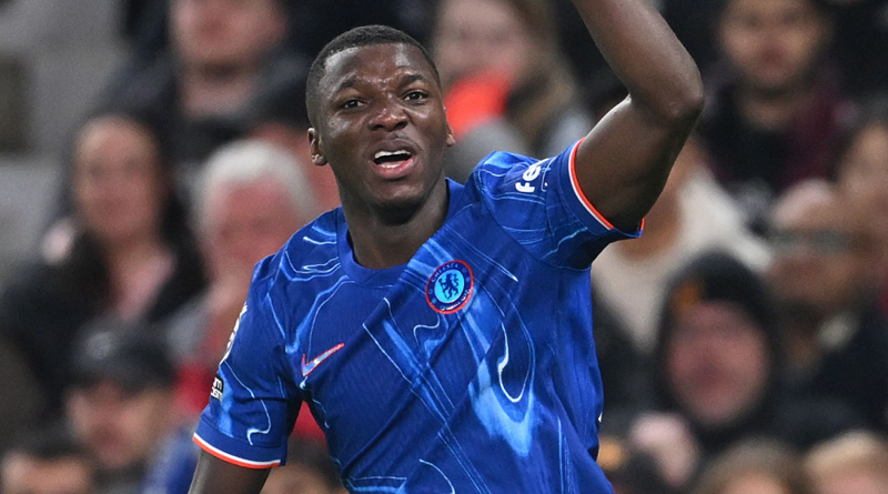 moises-caicedo-va-man-trinh-dien-110-trieu-bang-khien-ca-ngoai-hang-anh-nga-mu